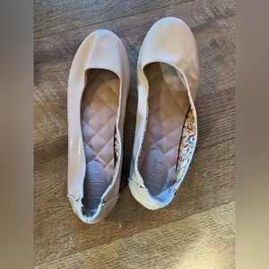 Nude flats. Size 8.5